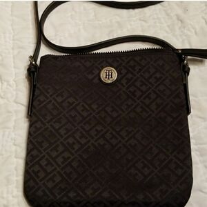 Tommy Hilfiger Sling Bag